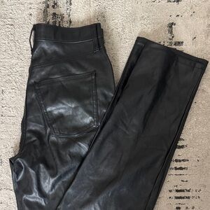 Universal Thread Black Straight Leg Jeans